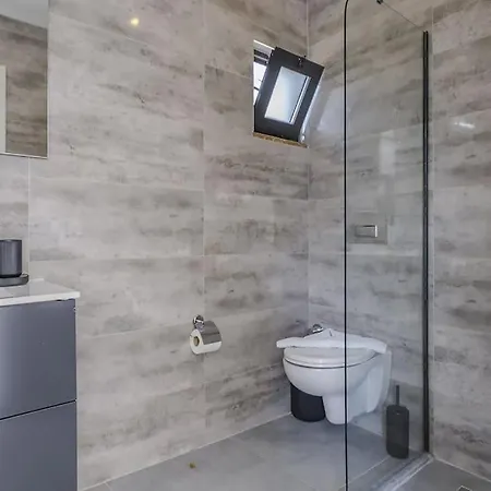 Ortac 4 Doga Icerisinde, Korunakli Kaş