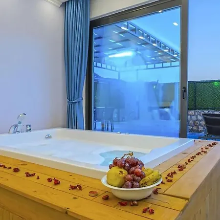 Ortac 4 Doga Icerisinde, Korunakli