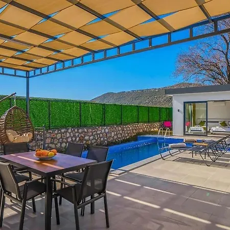 Ortac 4 Doga Icerisinde, Korunakli * Kaş