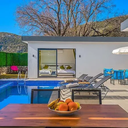 Ortac 4 Doga Icerisinde, Korunakli Kaş