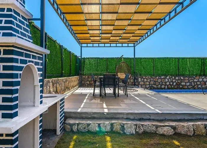 Ortac 4 Doga Icerisinde, Korunakli Villa