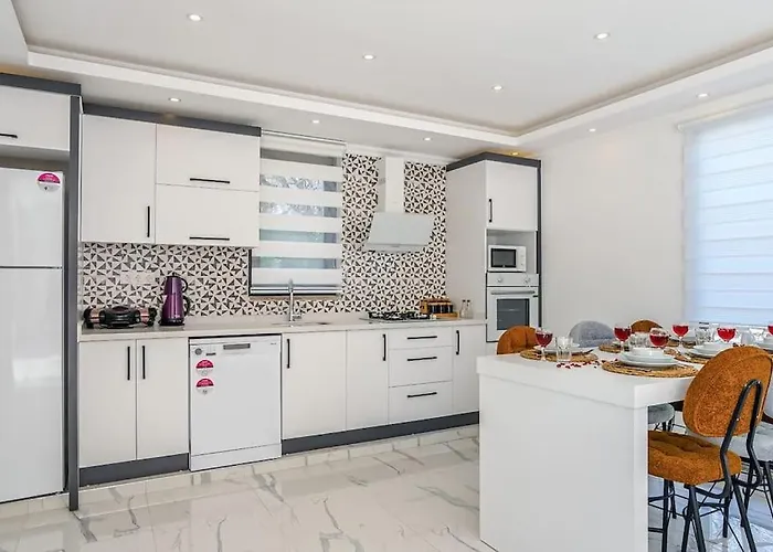 Ortac 4 Doga Icerisinde, Korunakli Villa