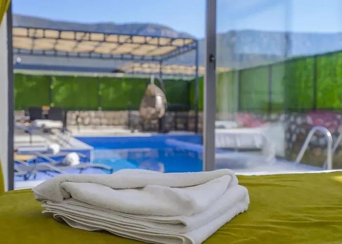 Ortac 4 Doga Icerisinde, Korunakli