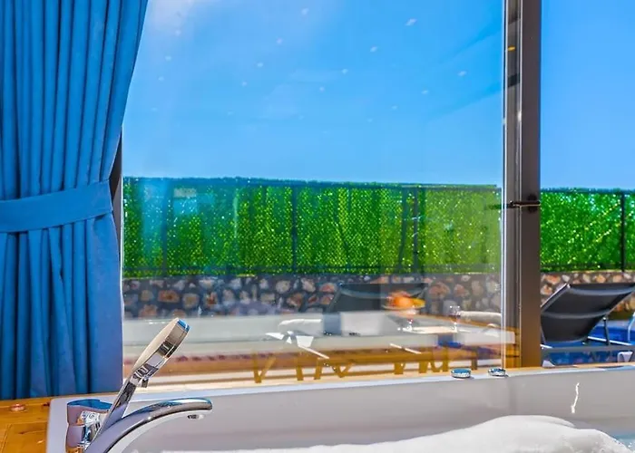 Ortac 4 Doga Icerisinde, Korunakli Villa